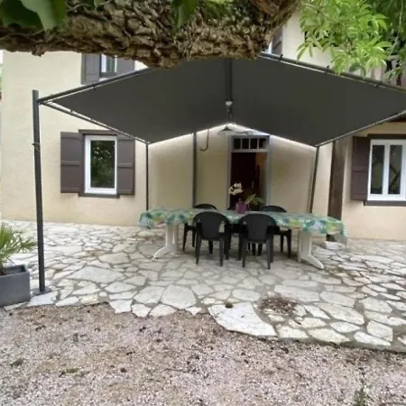 بيت للعطل House Au Gre Du Vent 1
